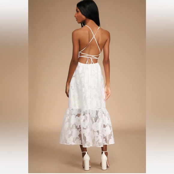 Lulu's White Floral Maxi Dress - Picture 3 of 3